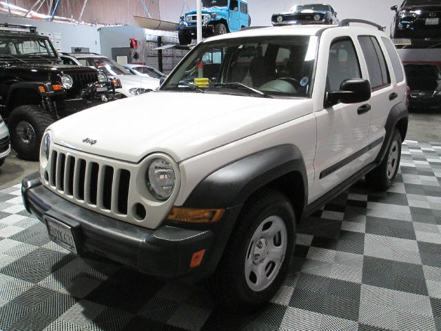 Jeep Liberty Extended Cab V8 LT W/1lt SUV