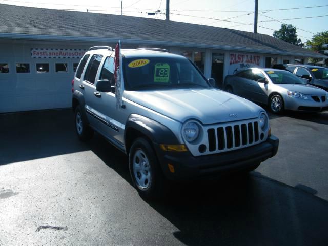 Jeep Liberty 2006 photo 3