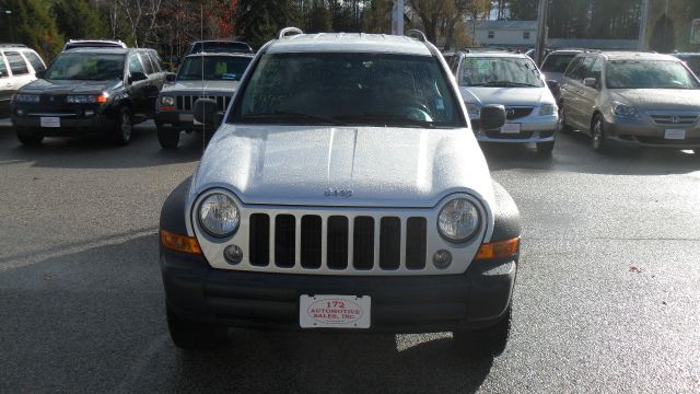 Jeep Liberty 2006 photo 3