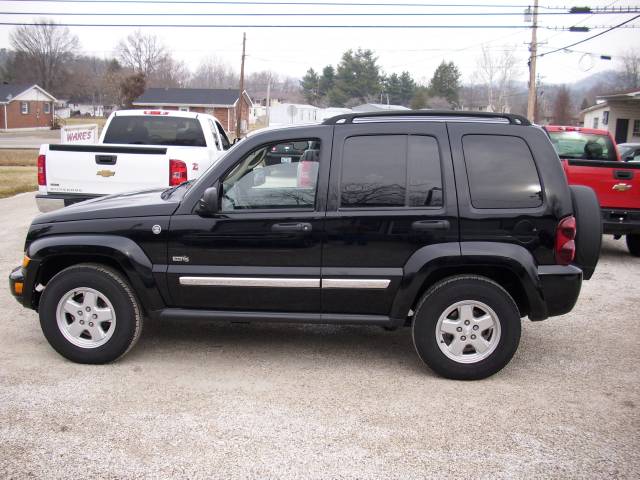 Jeep Liberty 2006 photo 1