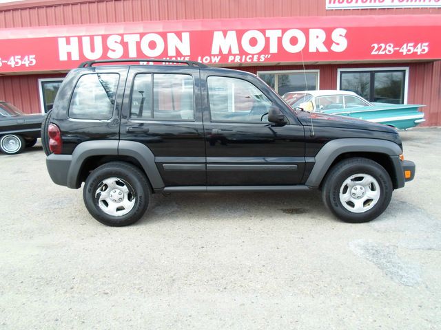 Jeep Liberty 2006 photo 3