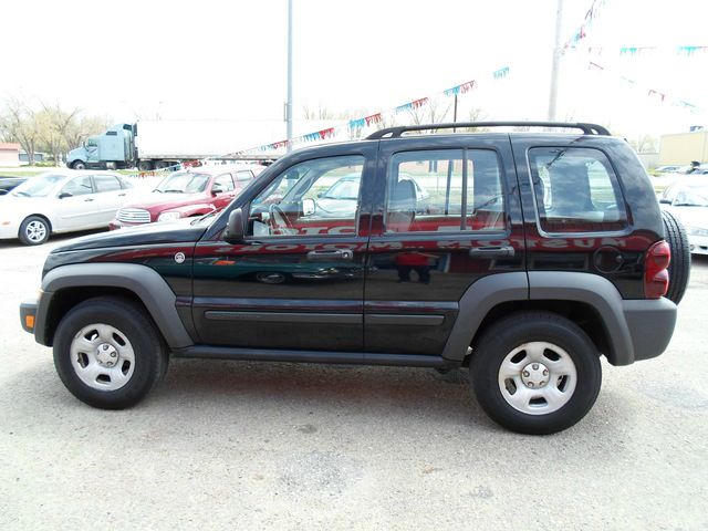 Jeep Liberty 2006 photo 4