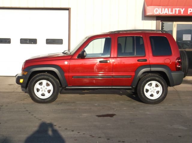 Jeep Liberty 2006 photo 3