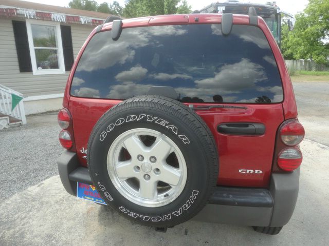 Jeep Liberty 2006 photo 8