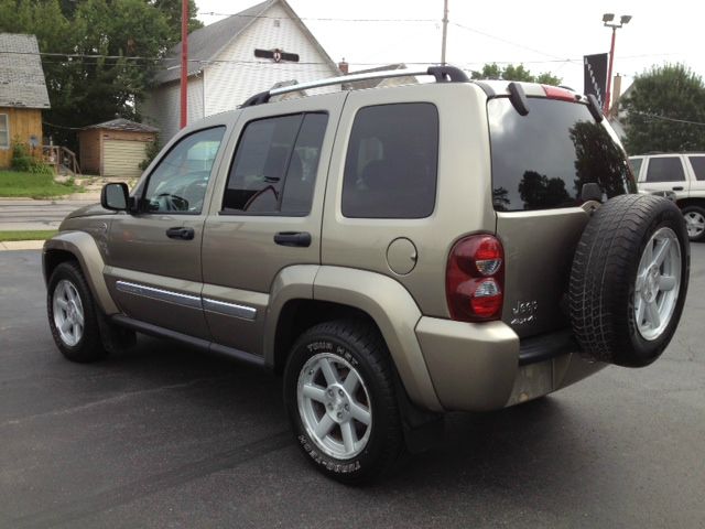 Jeep Liberty Super SUV