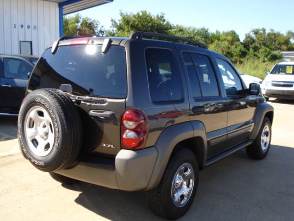 Jeep Liberty 2006 photo 4