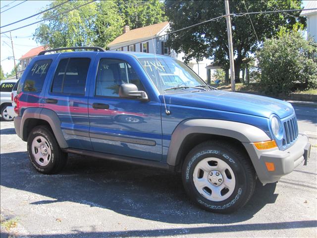 Jeep Liberty 2006 photo 2