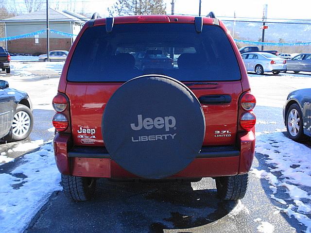 Jeep Liberty 2006 photo 3