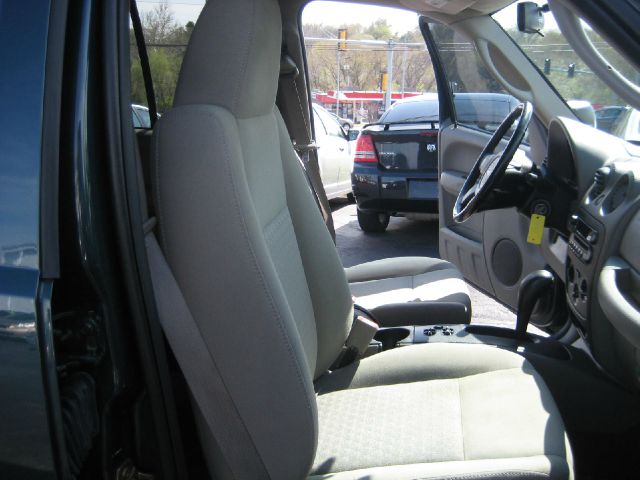 Jeep Liberty 2006 photo 18