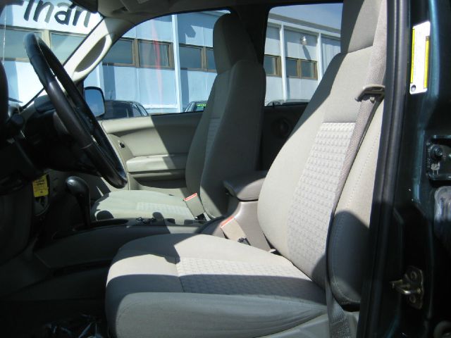 Jeep Liberty 2006 photo 20