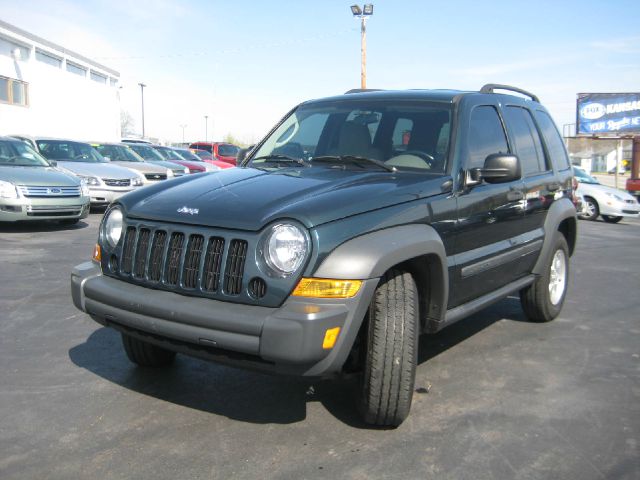 Jeep Liberty 2006 photo 22