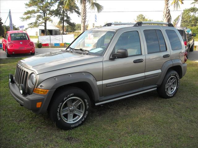 Jeep Liberty 2006 photo 3