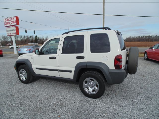 Jeep Liberty 2006 photo 1