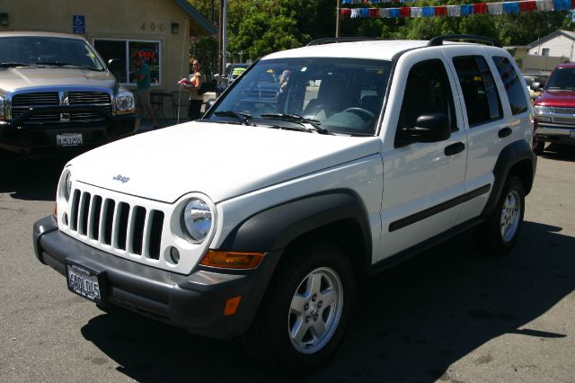 Jeep Liberty 2006 photo 1