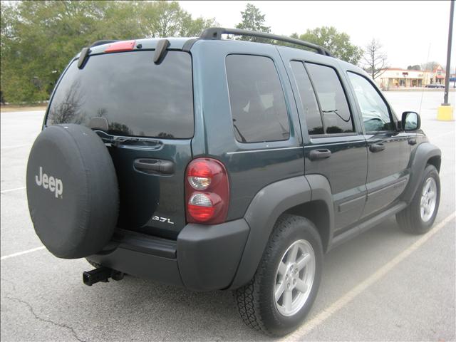 Jeep Liberty 2006 photo 3