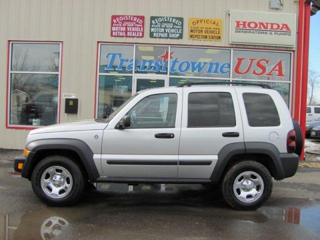 Jeep Liberty 2006 photo 4