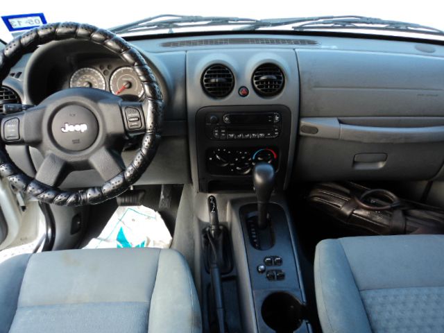 Jeep Liberty 2006 photo 3