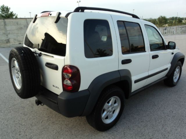 Jeep Liberty 2006 photo 6