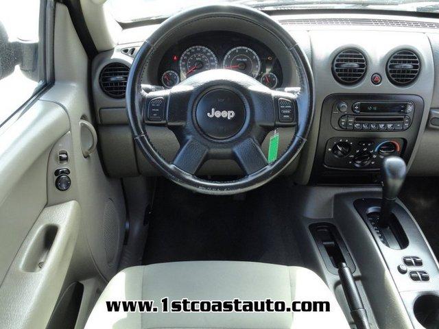 Jeep Liberty 2006 photo 2