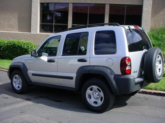 Jeep Liberty 2006 photo 1