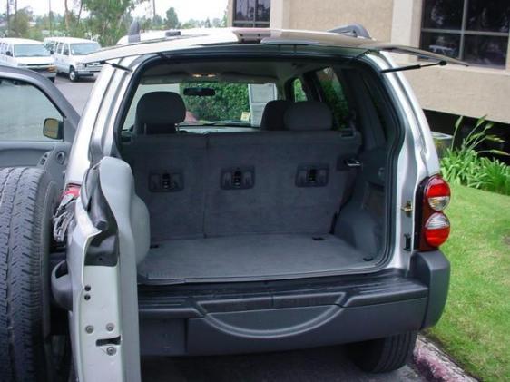 Jeep Liberty 2006 photo 5