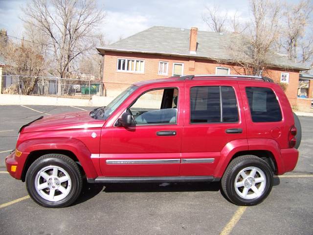 Jeep Liberty SLT 25 Sport Utility