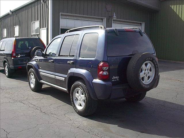 Jeep Liberty 2006 photo 1