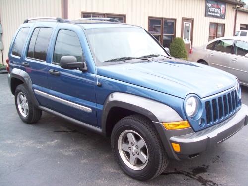 Jeep Liberty 2006 photo 2