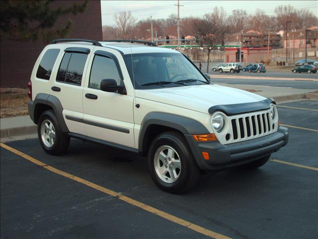 Jeep Liberty 2006 photo 1