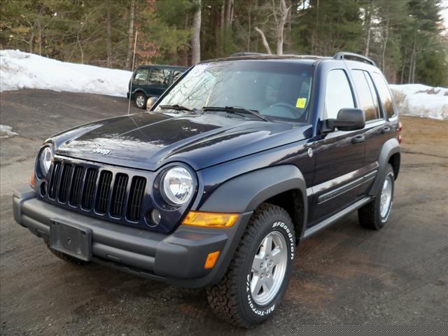 Jeep Liberty 2006 photo 2