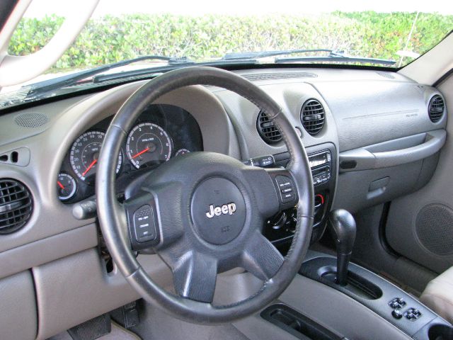 Jeep Liberty 2006 photo 1