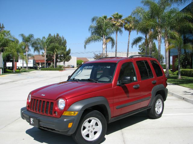 Jeep Liberty 2006 photo 2