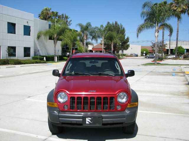 Jeep Liberty 2006 photo 4