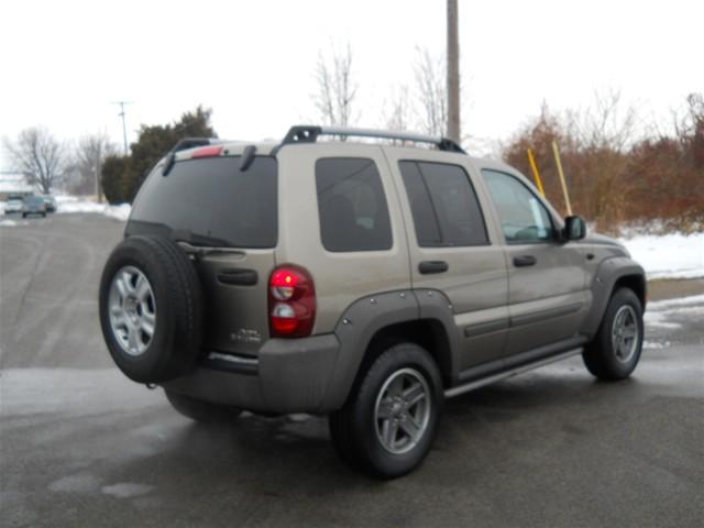 Jeep Liberty 2006 photo 3