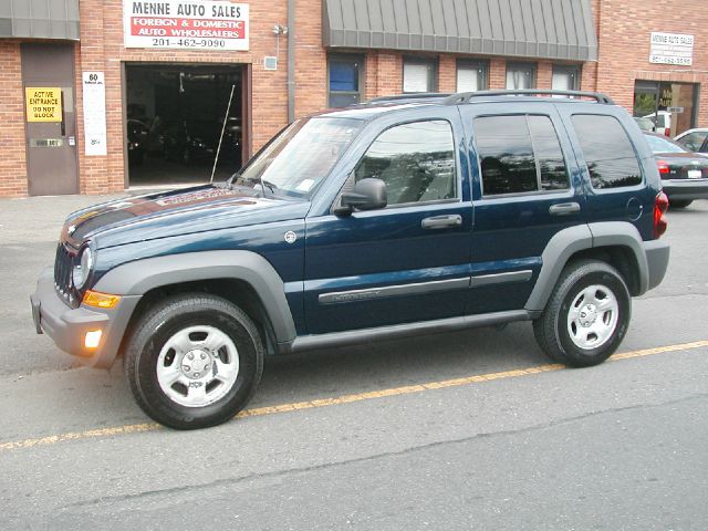 Jeep Liberty 2006 photo 3