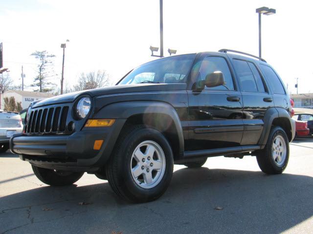 Jeep Liberty 2006 photo 2