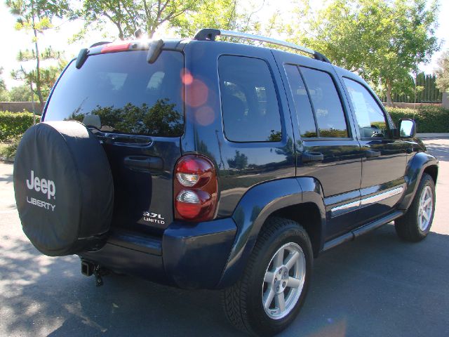 Jeep Liberty 2006 photo 1