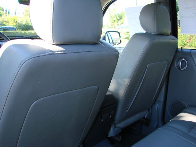 Jeep Liberty 2006 photo 14