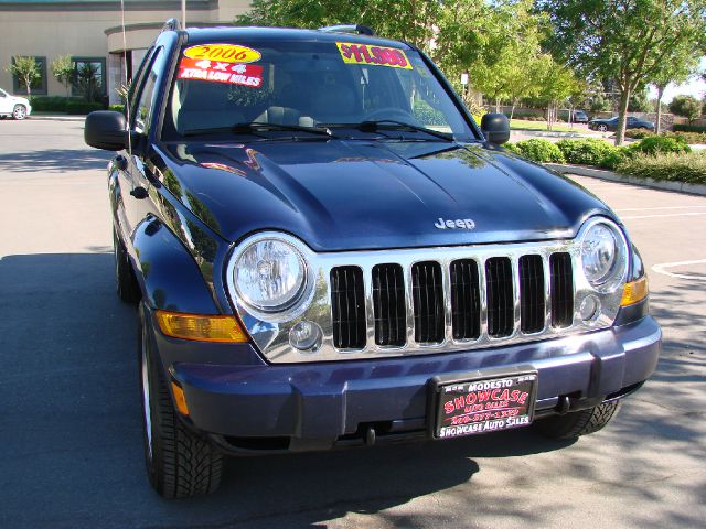 Jeep Liberty 2006 photo 19