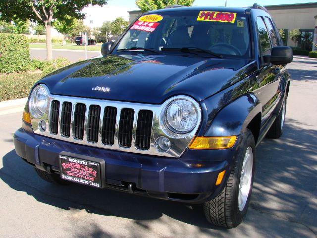 Jeep Liberty 2006 photo 22