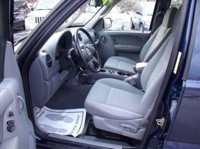 Jeep Liberty 2006 photo 5