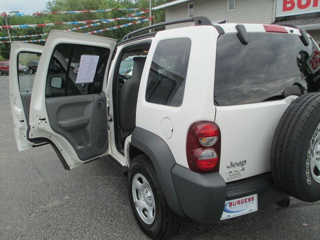 Jeep Liberty 2006 photo 1