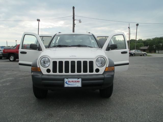 Jeep Liberty 2006 photo 3