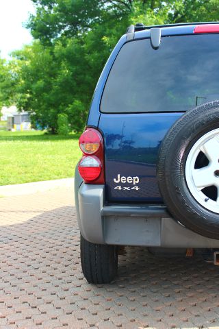 Jeep Liberty 2006 photo 13