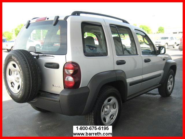 Jeep Liberty 2006 photo 2