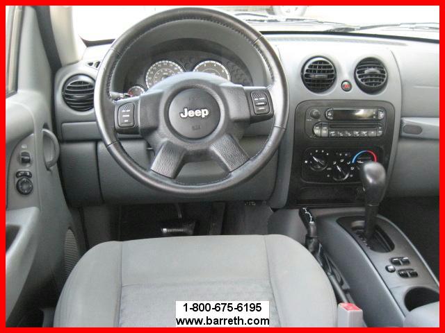 Jeep Liberty 2006 photo 4