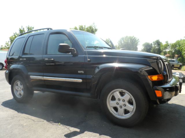 Jeep Liberty 2006 photo 4