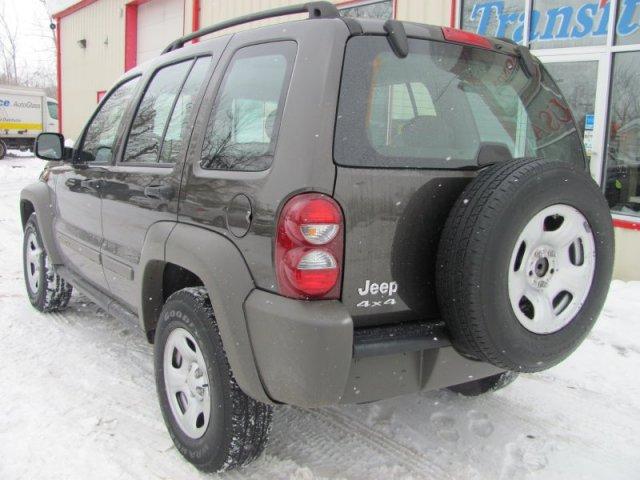 Jeep Liberty 2006 photo 1