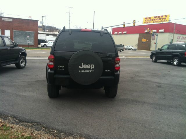 Jeep Liberty 2006 photo 3