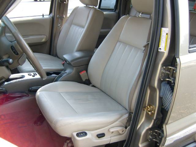 Jeep Liberty 2006 photo 4